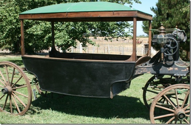 Horse-drawn hearse Horse-drawn hearse
