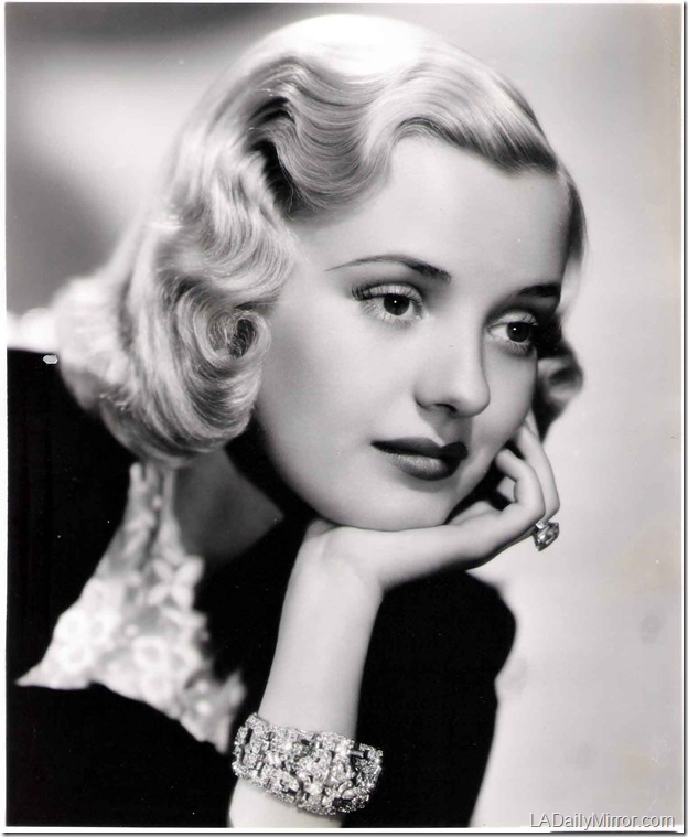 2012_0903_mystery_photo