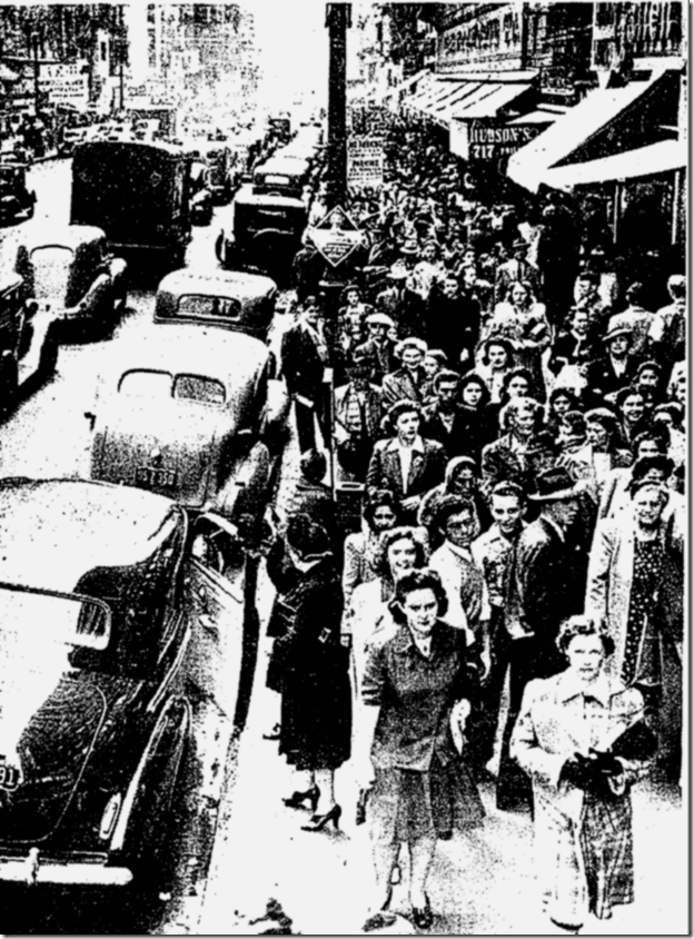 Dec. 6, 1942, Shoppers Dec. 6, 1942, Shoppers