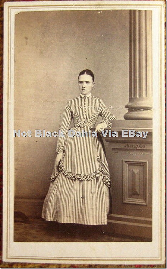 random_old_photo_posted_on_Ebay_as_Elizabeth_Short_Clone