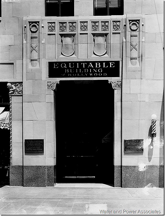 Equitable_Building_Entrance
