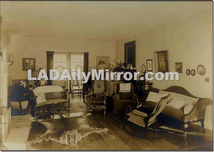 christmas_interior_nd_cincinnati_01_crop