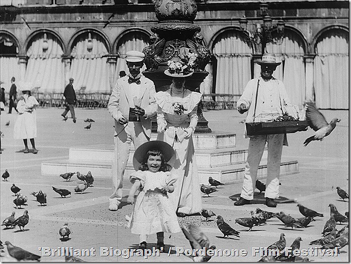 7_Biograph_Venice_pigeons