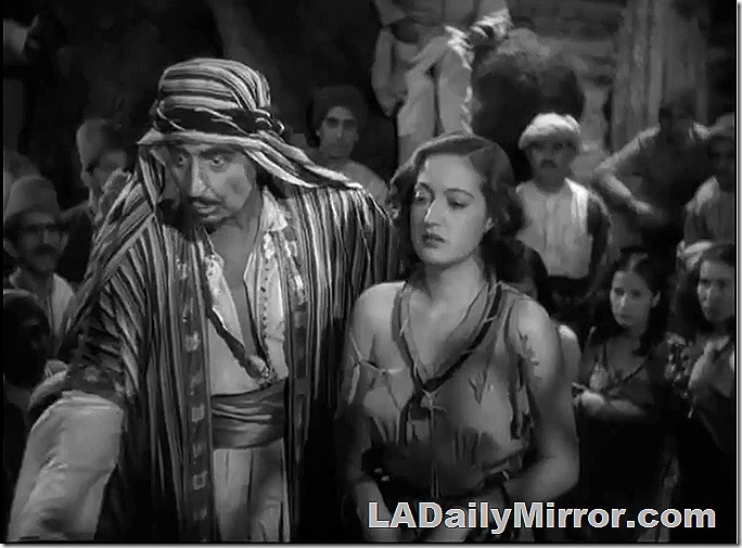 Mysterious guest doing mysterious things. Mysterious guest doing mysterious things.