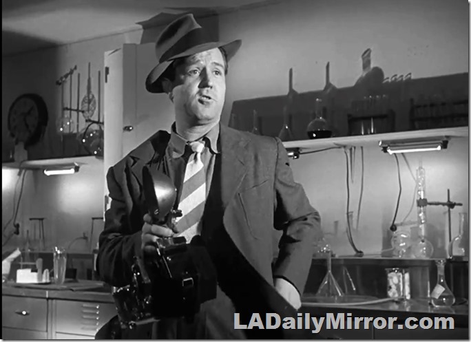 Mystery photographer doing mystery photographer things Mystery photographer doing mystery photographer things